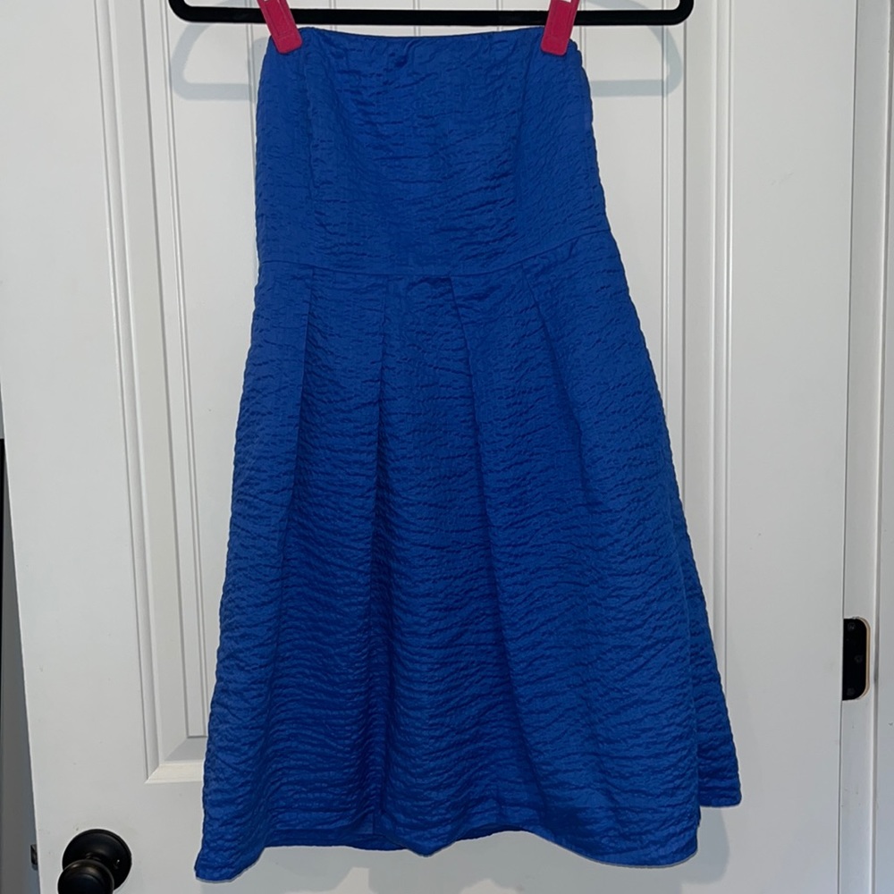 J crew | size 6 strapless midi royal blue dress. Pockets, lined & built in strap